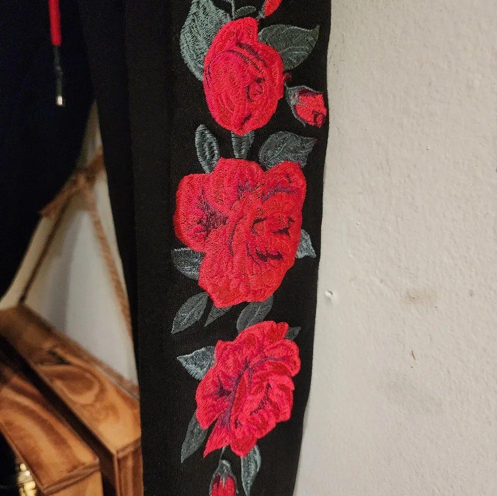 Forever 21 sweat set Rose logo XL joggers L hoody Black & Red new no tags washed - Picture 11 of 15